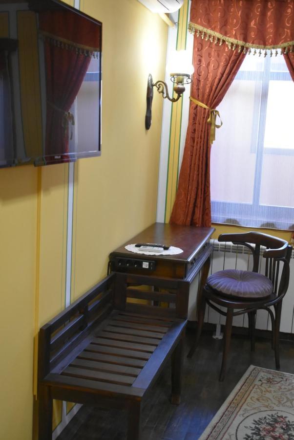 פלובדיב Family Hotel At Renaissance Square מראה חיצוני תמונה