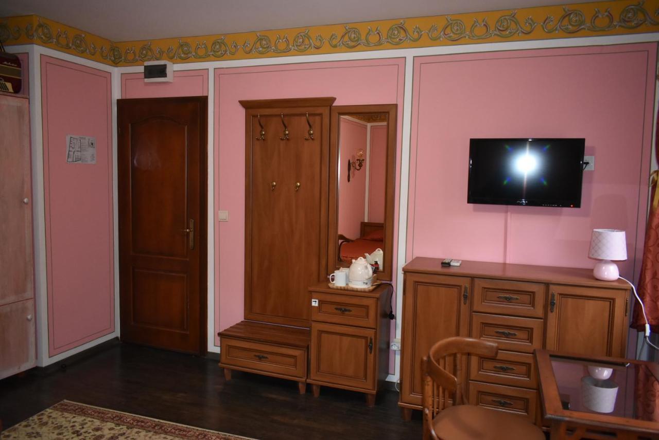 פלובדיב Family Hotel At Renaissance Square מראה חיצוני תמונה