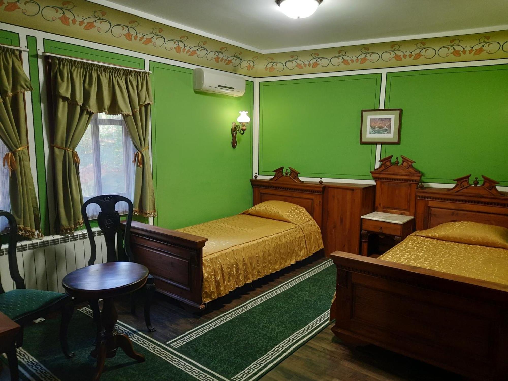 פלובדיב Family Hotel At Renaissance Square מראה חיצוני תמונה