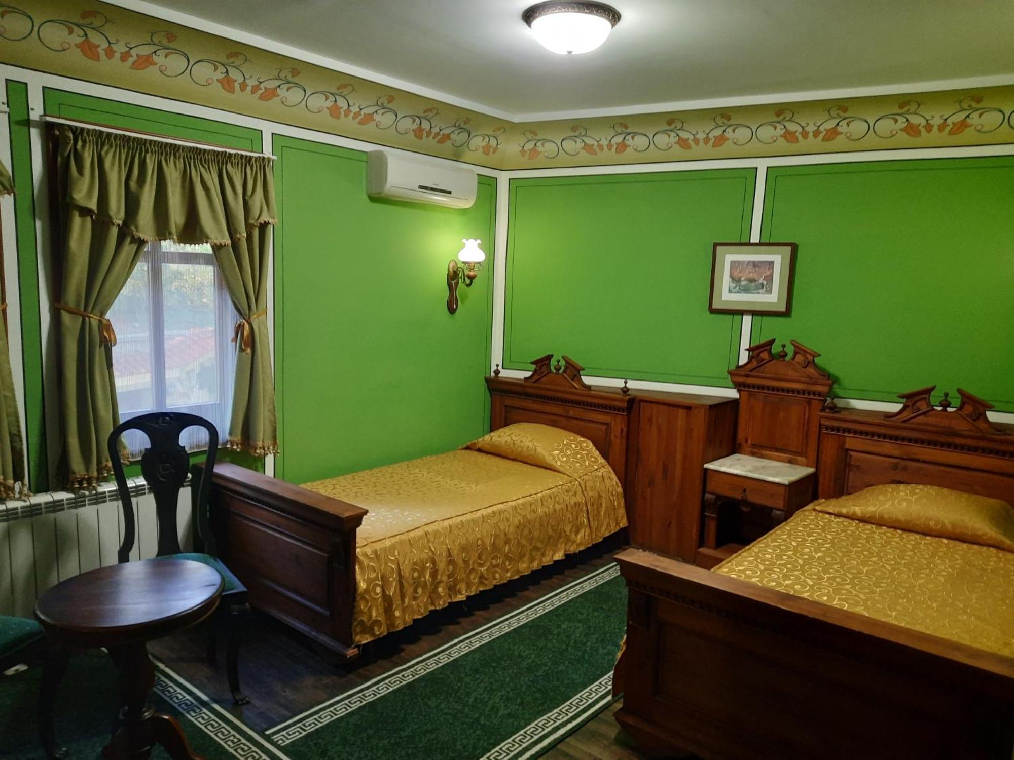פלובדיב Family Hotel At Renaissance Square מראה חיצוני תמונה