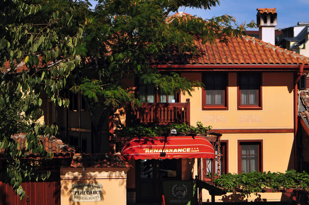 פלובדיב Family Hotel At Renaissance Square מראה חיצוני תמונה